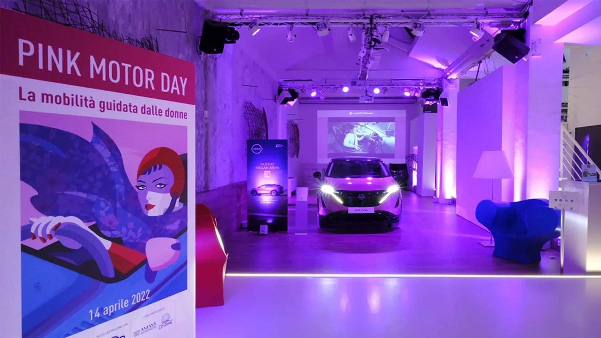Immagine di copertina: Il settore auto è poco ambito dalle donne per due ragioni