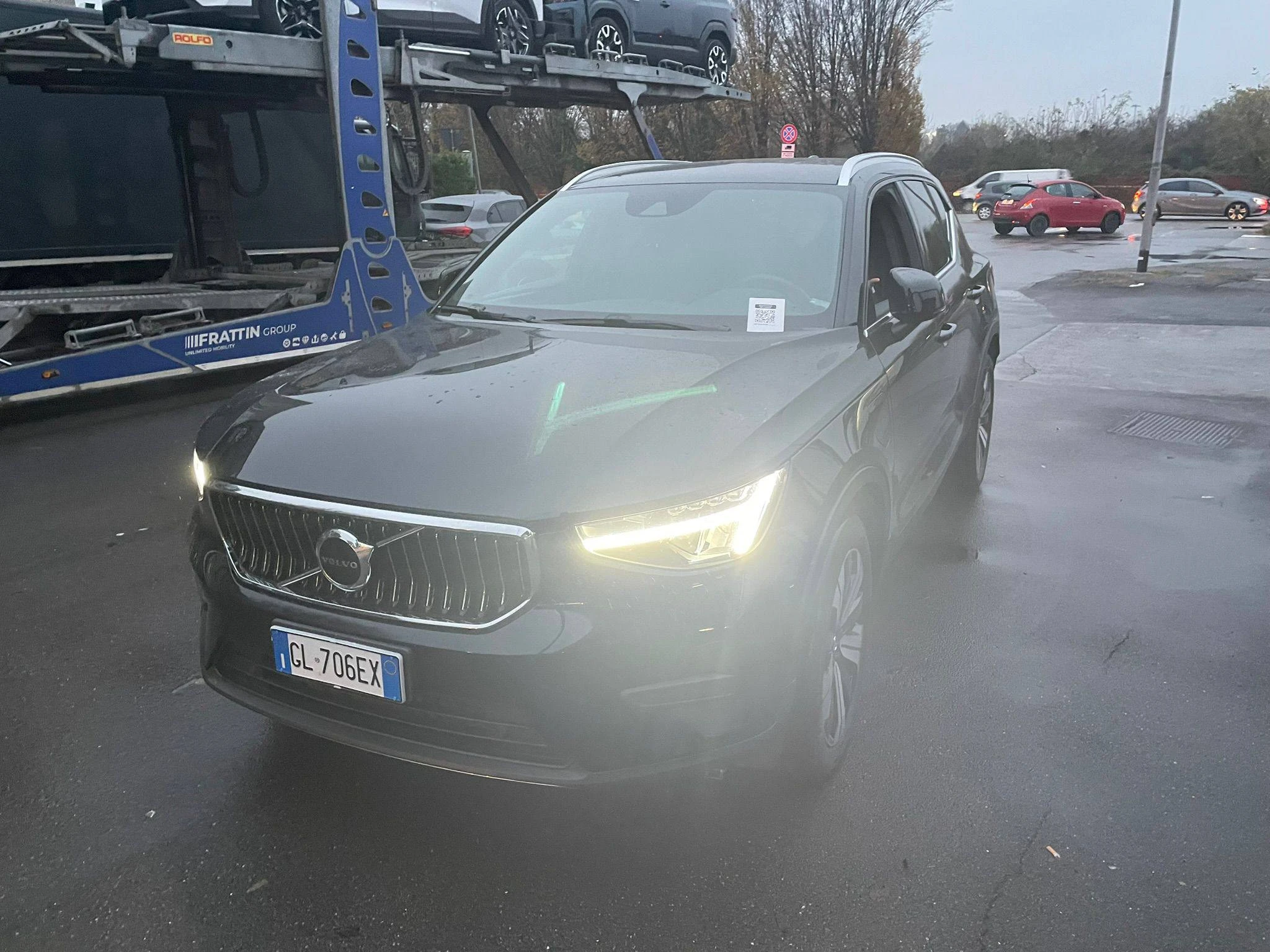 VOLVO XC40